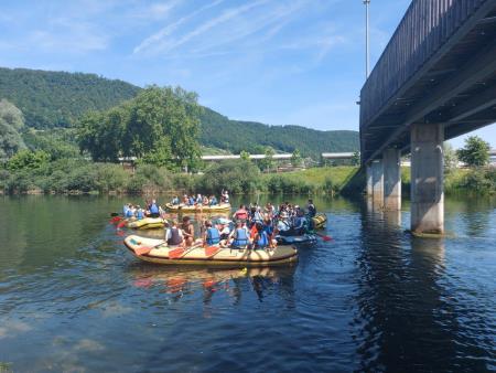 Dobrodelni spust v Straži 4